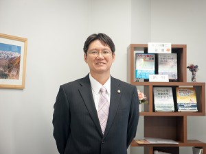 井上晴夫　弁護士